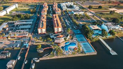 MODERNO FLAT LAKE SIDE