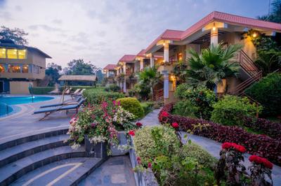 Hotel Jungle Crown