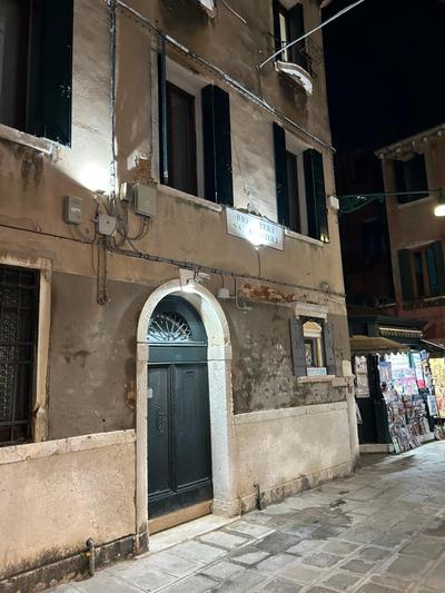 Lions Venice Guest house