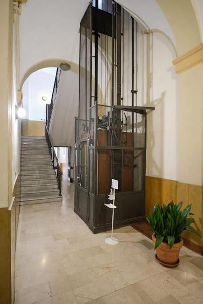 Lussuoso Appartamento nel Cuore del Centro Storico