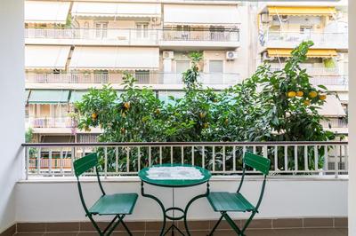 Two Bedroom Apt In Kallithea