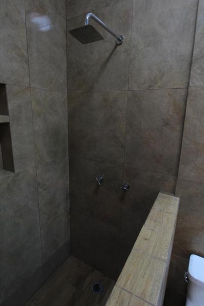 Las Palmas - Basic Cabin Near Lagoon