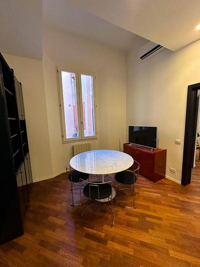 whouse large suite apartment indipendenza