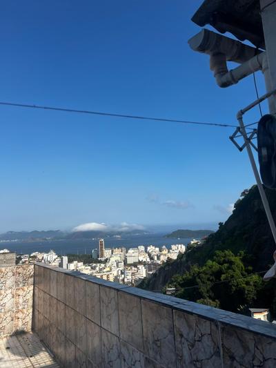 Casa com vista mar na zona sul do Rio de Janeiro