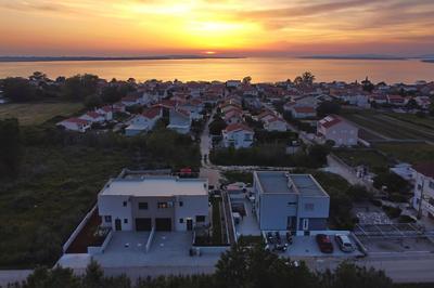 Villa Tri Palme with heated pool