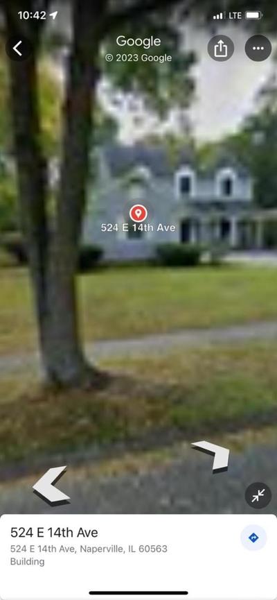 B5 A private room in Naperville downtown with desk and Wi-Fi near everything