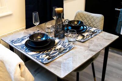 Kirkgate Suites - Luxurious City Centre Apartment