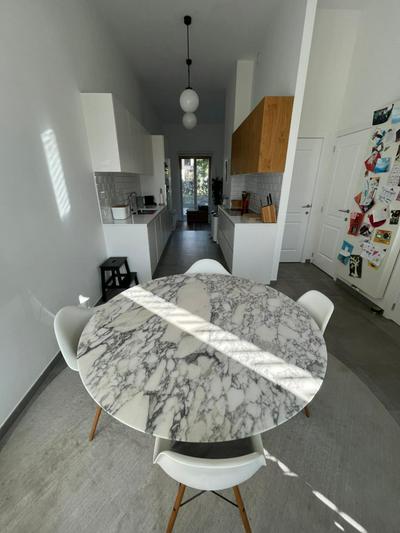 Luxury apartment, private terrace & FREE PARKING