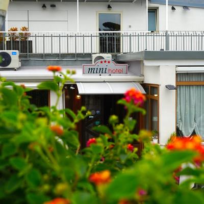 Mini Hotel - Angolo Di Paradiso -
