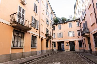 ArtStay Apt Porta Romana Parking 3th floor no lift