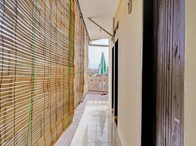 OYO 92871 Ciparay Residence