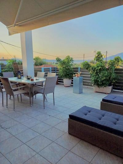 Nima's house, traditional flat with lake view