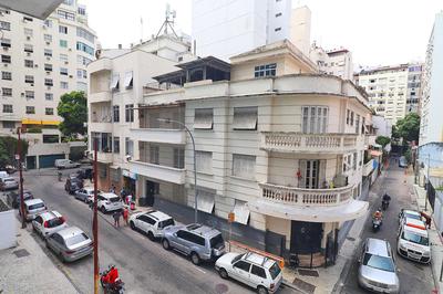Apartamento silencioso para 6 pessoas, 2 quadras da praia, próximo a bares, restaurantes e metrô