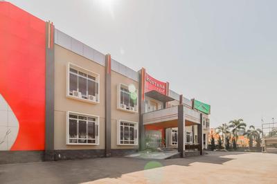 RedDoorz Resort Premium @ Sangkan Hurip Kuningan