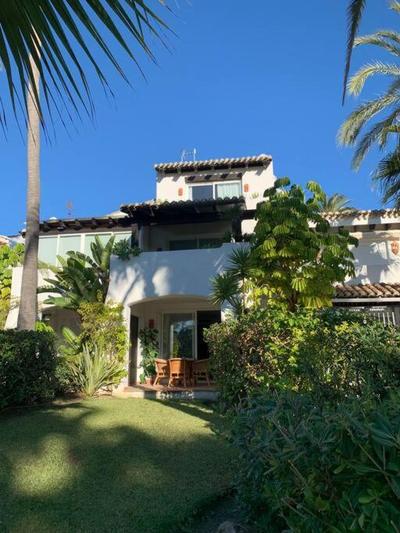Casa en primera línea de playa