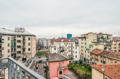 Padova Station - Bright Apartment with Balcony!