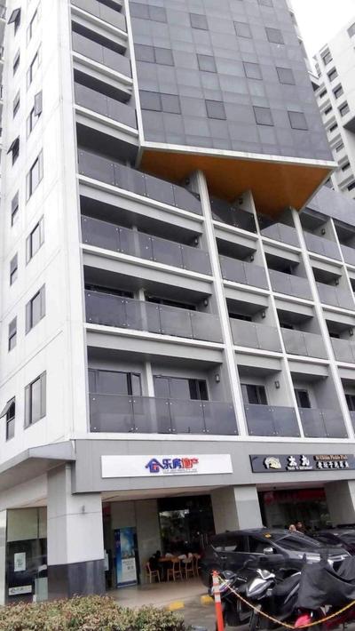 The SPLENDOR Comfortable living by Awsom Phil