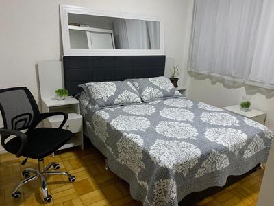 Apartamento em Copacabana 2 quadras da praia