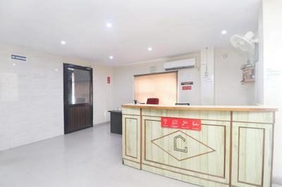 Super OYO Collection O Hotel Inderprasth