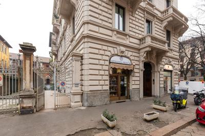 Chic & Modern Flat just 450 mt from Centrale FS