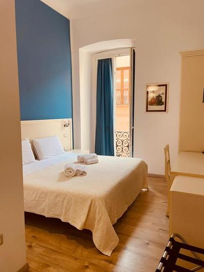 Drooms