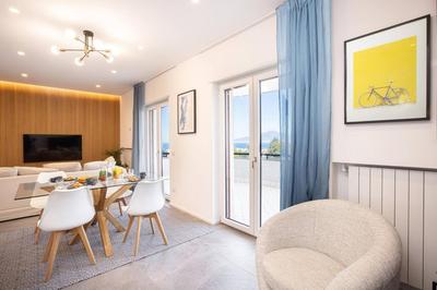 SorrentoVibes - Modern Family Apt Sorrento with Views