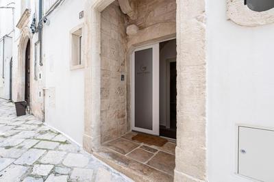 Gattoni Suite by Rentbeat