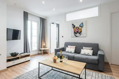 Ultra Central 1 Bdr - Massena Street