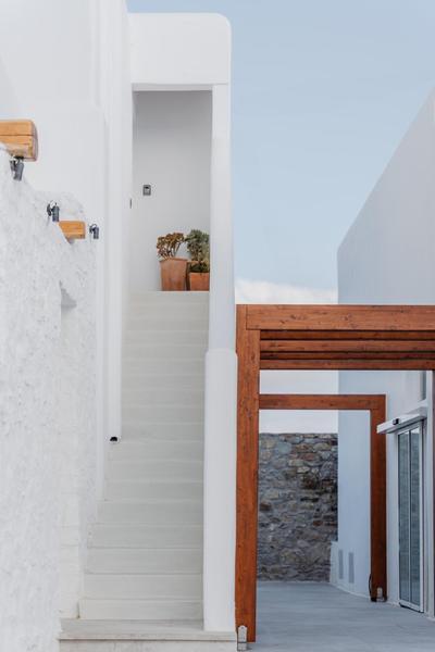 The Mykonist Urban Suitotel