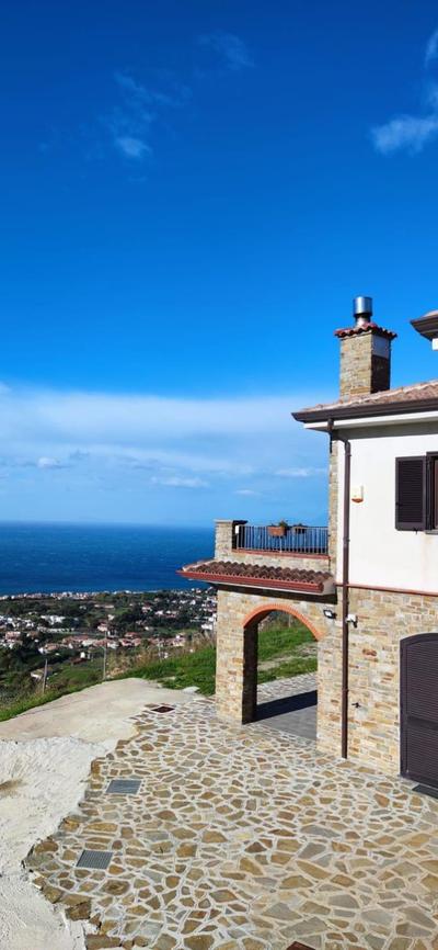 Casa Iris