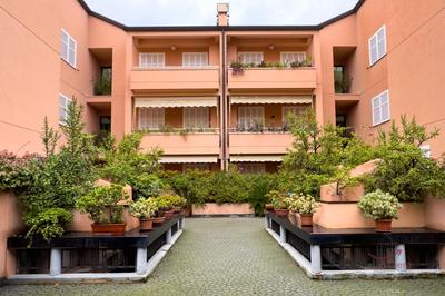 Balcony and garage - Beaches 5min away - Smart TV