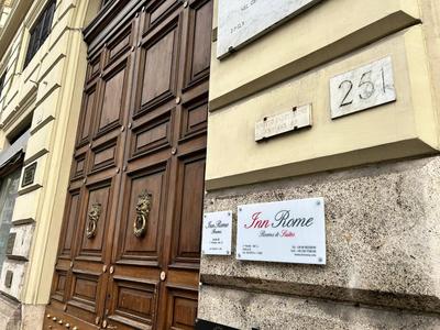 Inn Rome Rooms & Suites