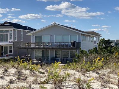 Amazing Views! 2Nd Floor Oceanfront Duplex