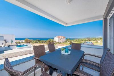 Villa Adria 1, luxury apartment with a pool