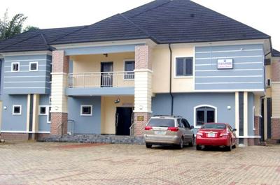 STARSAPPHIRE LUXURY HOTELS LTD