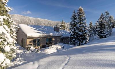 MDW Two Moons Lodge