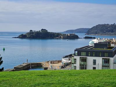 Plymouth Hoe Central * Free Parking * Ocean Reach
