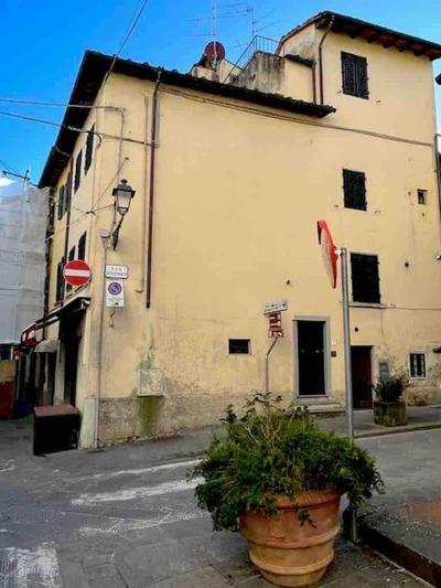 “Casa Torre” nel cuore di San Casciano