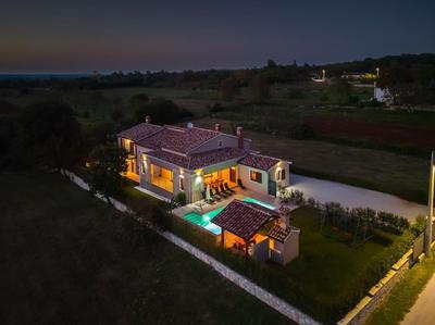 Villa Rojnići 2 by IstriaLux