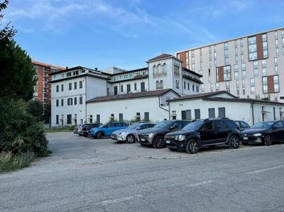 Magnifico Loft stile industrial immerso nel verde