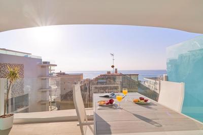 Stunning Seaview Terrace One-Bedroom Apartment