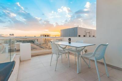 Chic Retreat in the Heart of Tigne Sliema