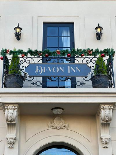 Devon Inn