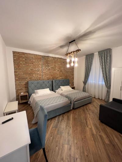 Zelia Rooms