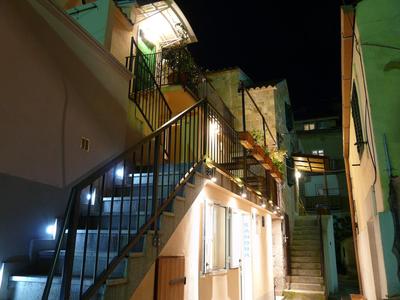 House Sandra 2