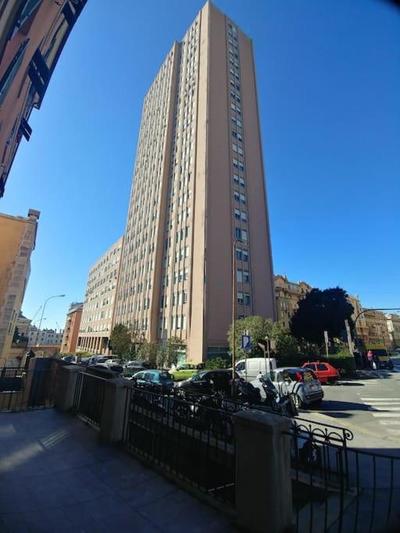 GENOVA APARTMENT 15, con posto auto