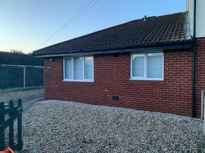 SUNNY RHYL BUNGALOW