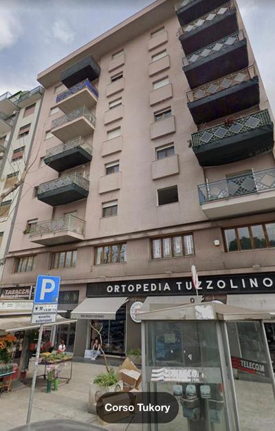 Luminaria Apart x5 con posto auto privato