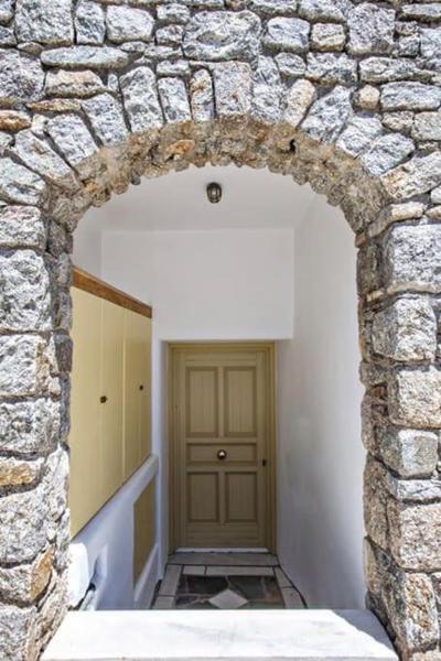 Raffar luxury houses Psarou