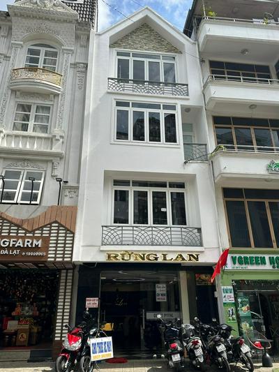 Khách sạn Rừng Lan